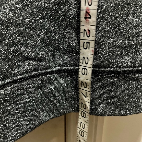 Pink VS Rare shiny long sweatshirt with velvet polka dots on the sleeves - Picture 8 of 15